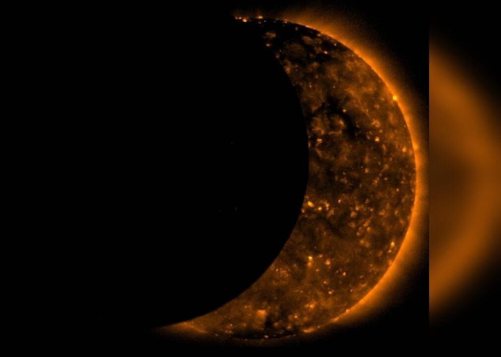 #16. Eclipse